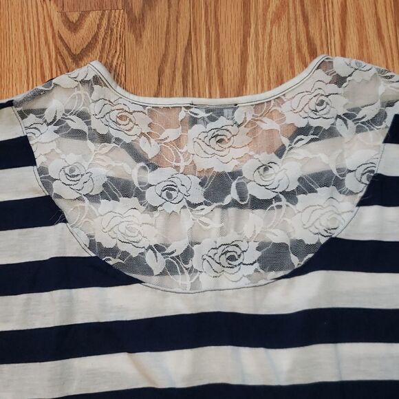 Lace Back Navy stripes XL - Picture 6 of 6